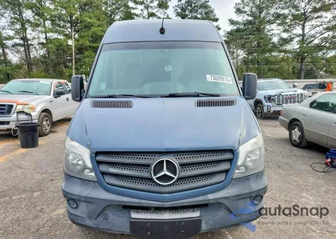 2018 Mercedes-Benz Sprinter 2500 z USA, uszkodzony, nr VIN WD3PE7CD2JP634341